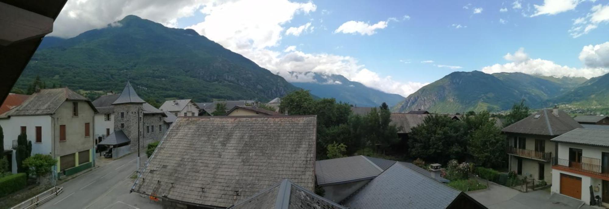 Le Grand Chatelard Hotel Bar Restaurant Sainte-Marie-de-Cuines 객실 사진